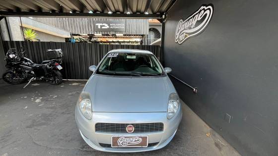 FIAT PUNTO 1.4 8V FLEX 4P MANUAL